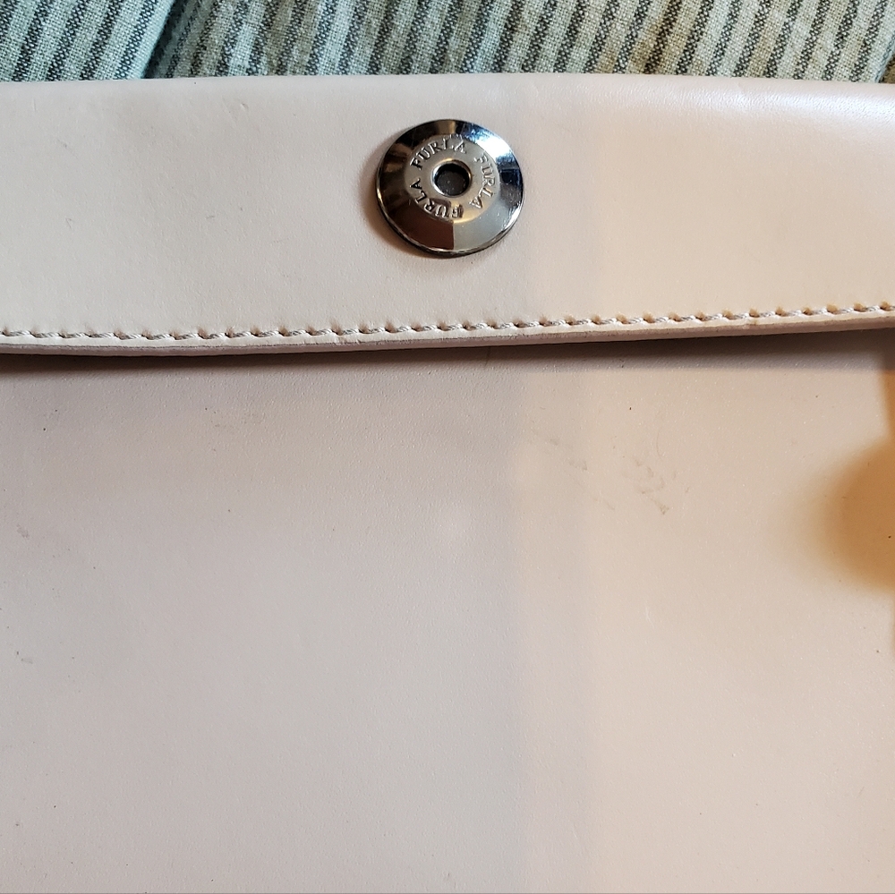 Furla Italian leather bag - Picture 6 of 9